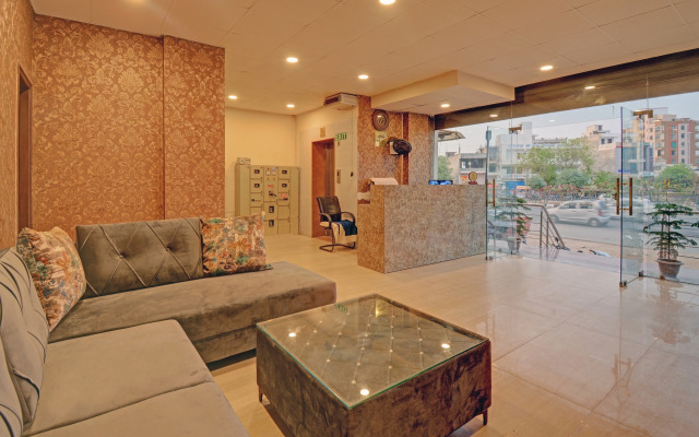 OYO 79935 Collection O Hotel Danaria