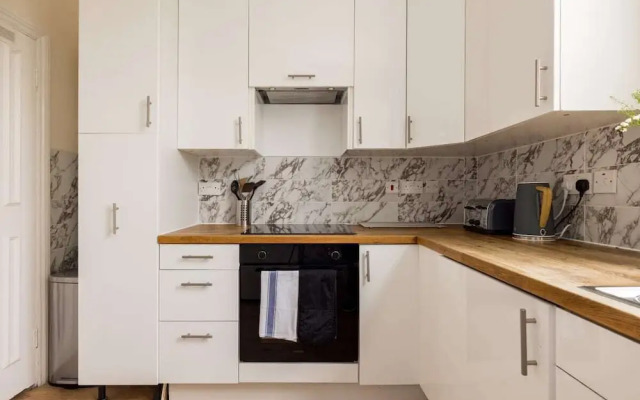 The Notting Hill Base - Charming 2bdr With Balcony