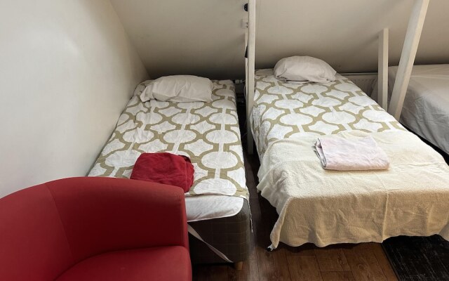 2- bed Apartment in Rosersberg