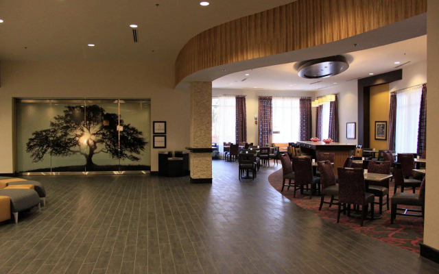 Hampton Inn & Suites Raleigh Downtown