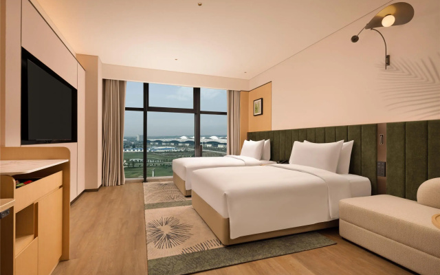 Hilton Garden Inn Zhengzhou Airport Aerotropolis – Guest Rooms – Zhengzhou