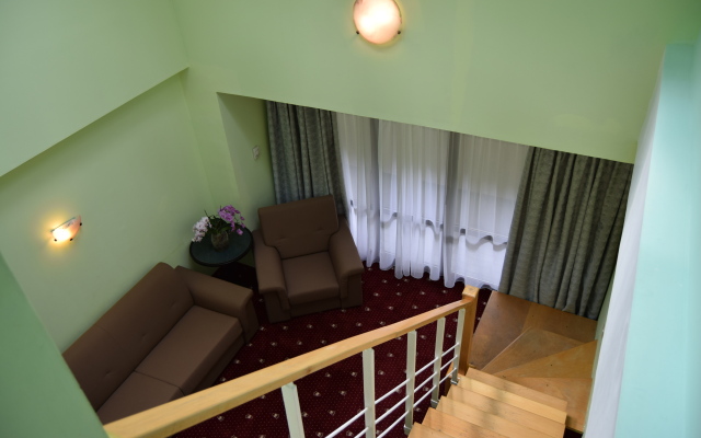 Hotel Mara