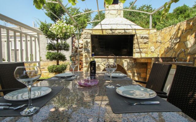 Modern Coastal Escape Trogir