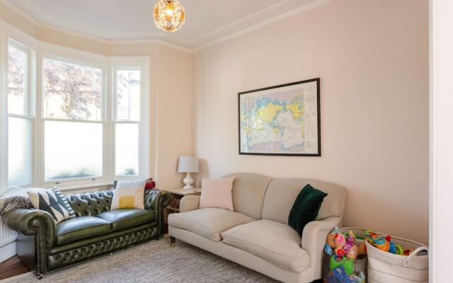 South London Architectural Retreat