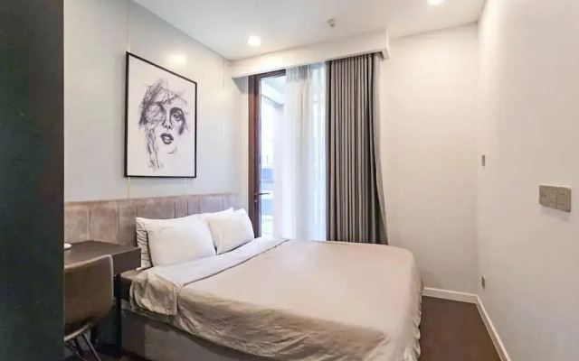 The Metropole The Galleria The Crest