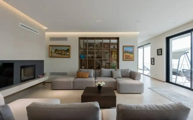 The Luxury Villa in Shkod r