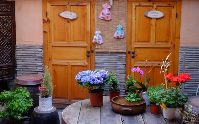 Haemil Hanok Guesthouse