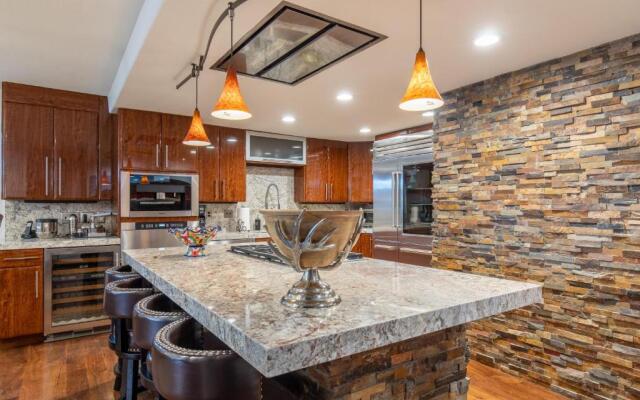 601 Deer Valley Drive