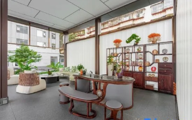 Howard Johnson Life GUANDU KUNMING