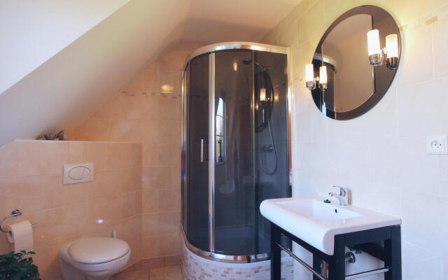 Luxurious Villa in Bozanov With Sauna