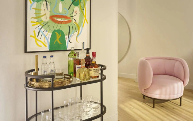 art'otel London Battersea Power Station powered by Radisson Hotels