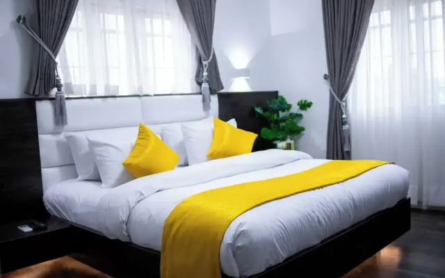 Macdestly Apartment