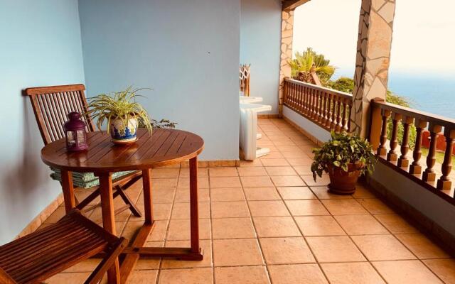 Apartamentos Isla Encantada
