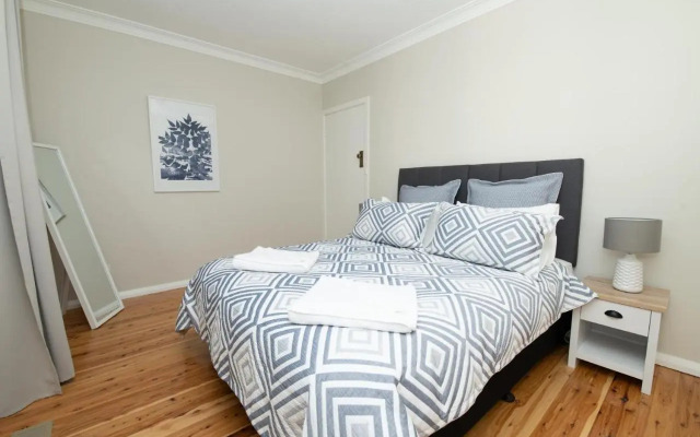 Sweet Caroline Sunny & Spacious Sleeps 6