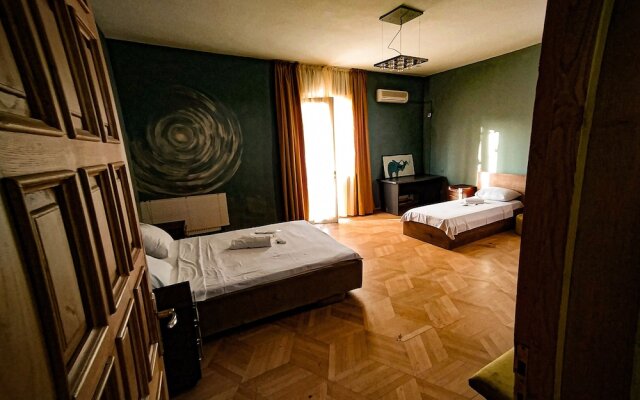 tai hostel