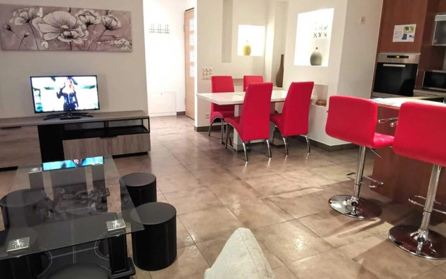 Art Apartment in Locarno
