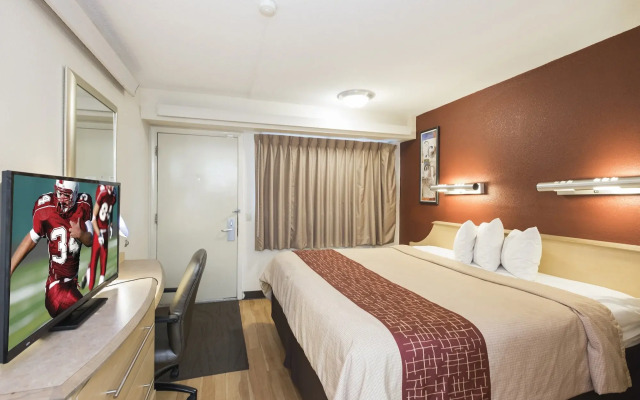 Red Roof Inn Cincinnati - Sharonville