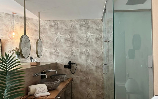 Hotel Tropical Gava Mar