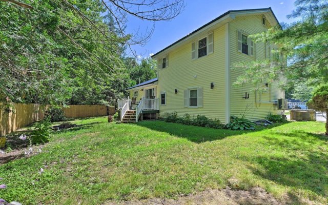 Cute Ellsworth Home w/ Deck, 16 Mi to Acadia!