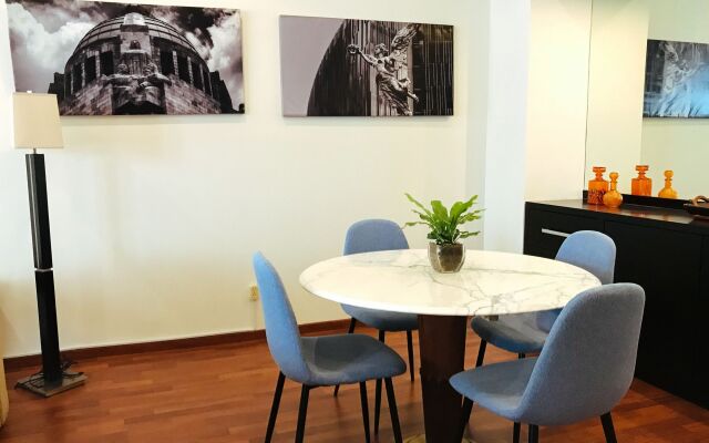 MyPlace Donceles