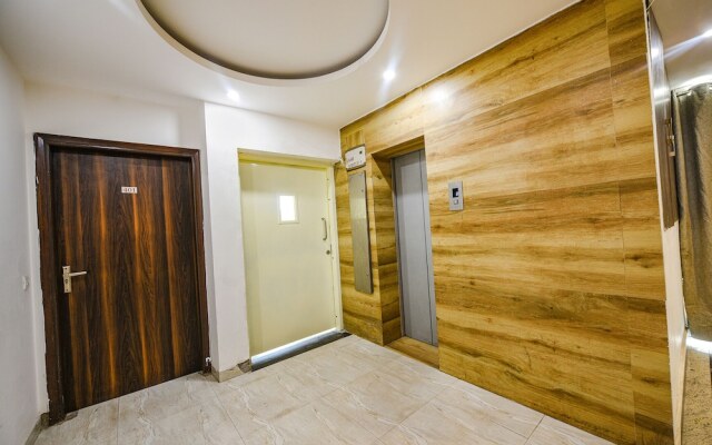 Fabhotel Laxmi Palace