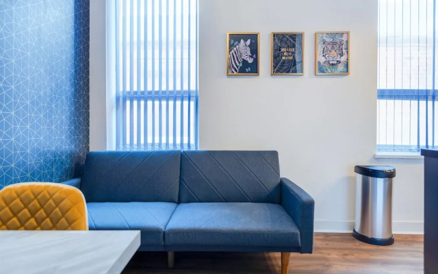 Queen Street Apartments by Sasco