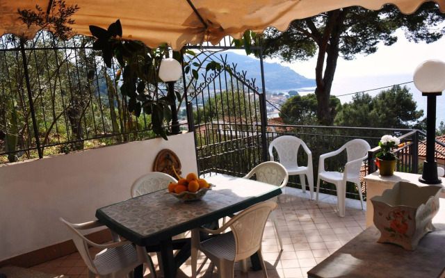 Villa Laura Apartment Sea View