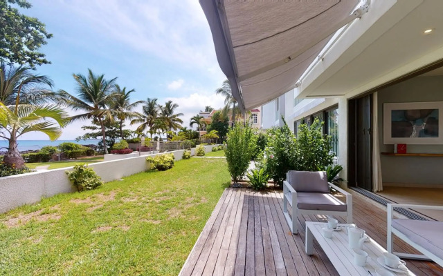 Les Estivales Beachfront Suites & Penthouses by LOV