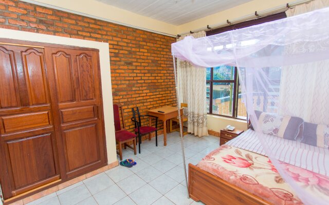 Heart Land Hotel