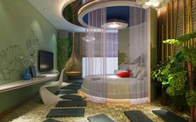 Lushan Wei'ai Theme Hotel