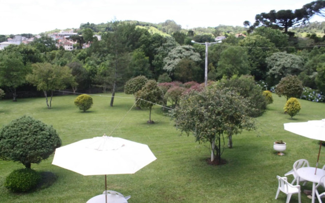 Pousada dos Pinheirais