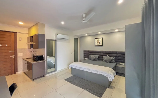 Housr 1 RK Sector 27 Gurgaon Golf Course