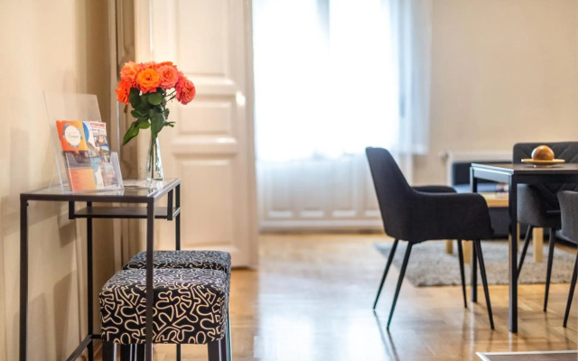 ORANGEHOMES Kalvin Sq 2 bedroom apartment