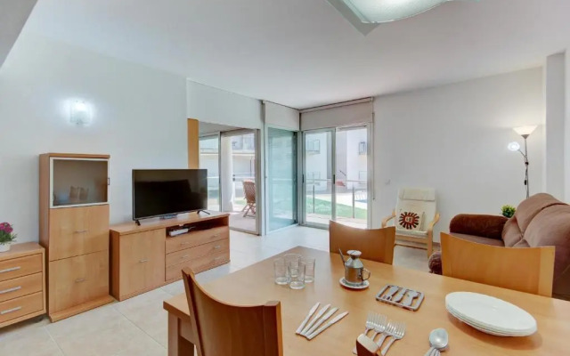 Marines Mestral Bj 8 - Barneda Premium