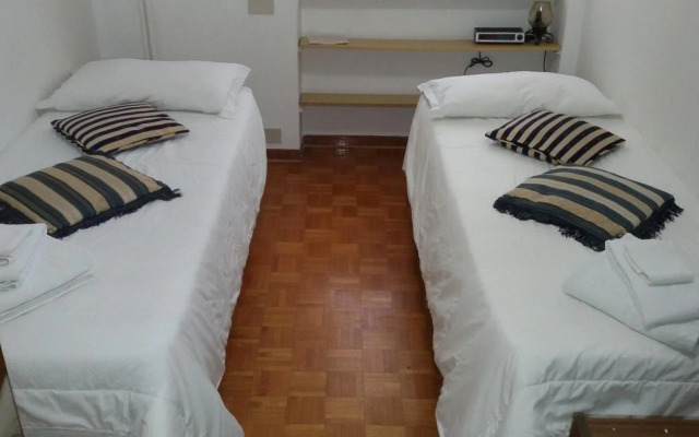 STANZA in alloggio Juventus, B&B, con servizio navetta