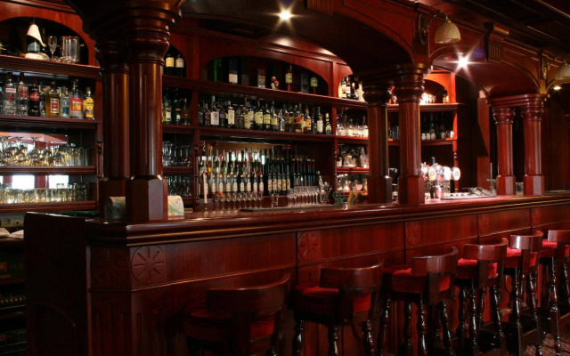 Golden Ball Club Hotel & Fitness