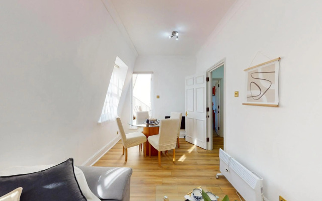 Park Lane Apartments - Clarges St