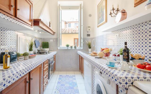 Casa Santa Croce in Lucca