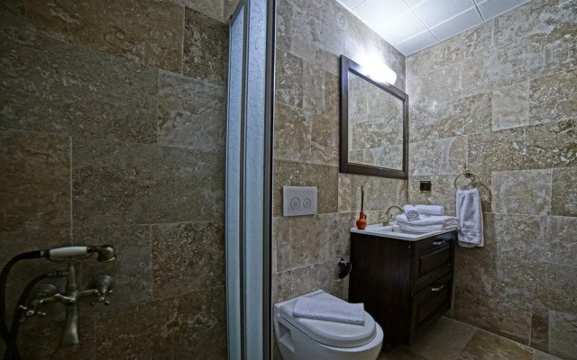 Samistal Lodge