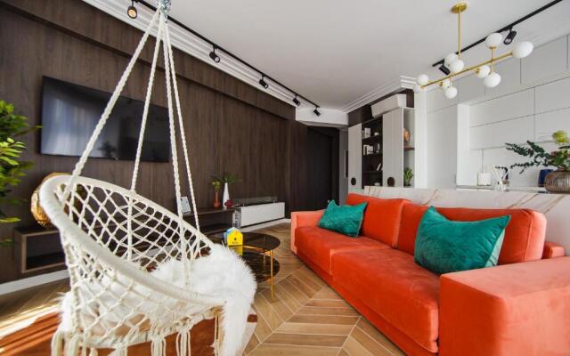 Exquisite Experience at EAS Residence