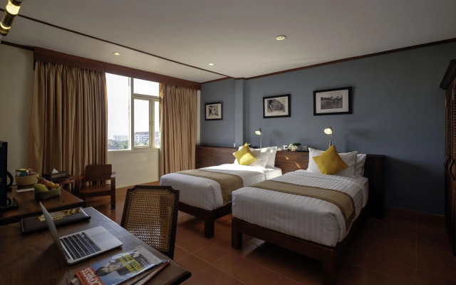 Pakse Hotel & Restaurant