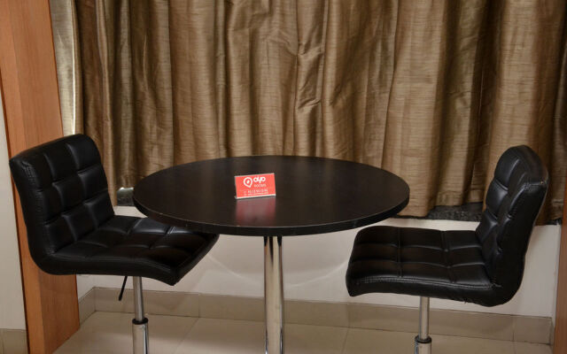 Treebo Admiral Suites New Usmanpura