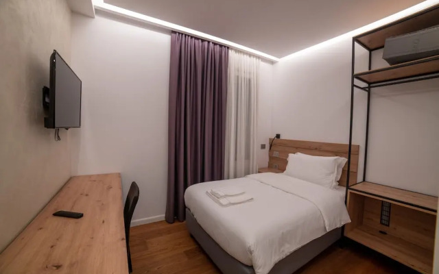 GRANDI 32  Boutique Residence