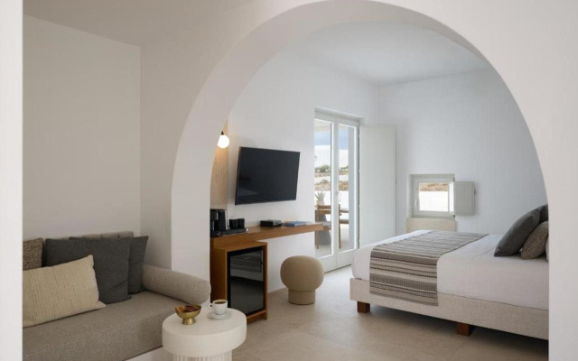 Omna Caldera Suites