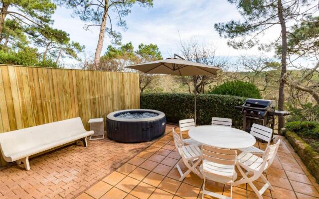 Forest flat / Terrasse-spa-bbq-10min à pieds de la plage