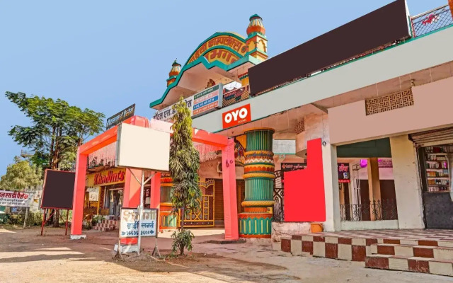 Oyo Flagship 703015 New Sd Palace