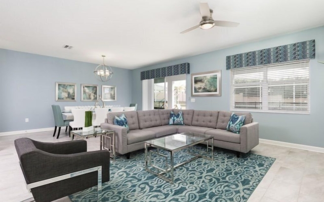 8BR ChampionsGate Pool Home