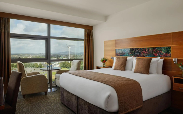 The Gateway Hotel