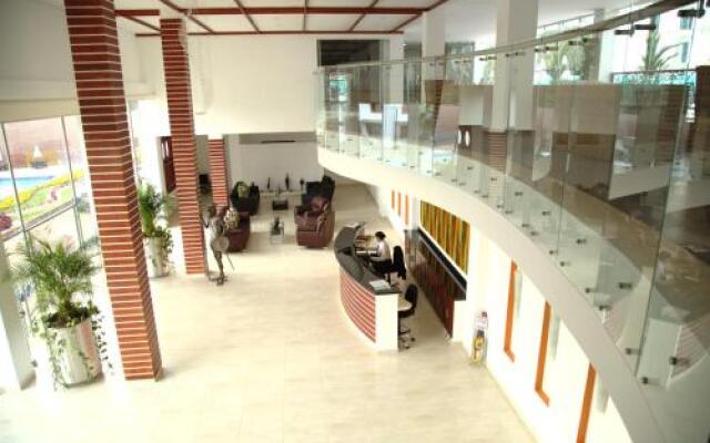 Hotel Majams Resort