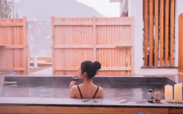 Huzhou Miaoxi Slide Meisu